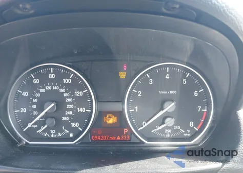 2013 BMW 135I z USA, uszkodzony, nr VIN WBAUN7C56DVM27109